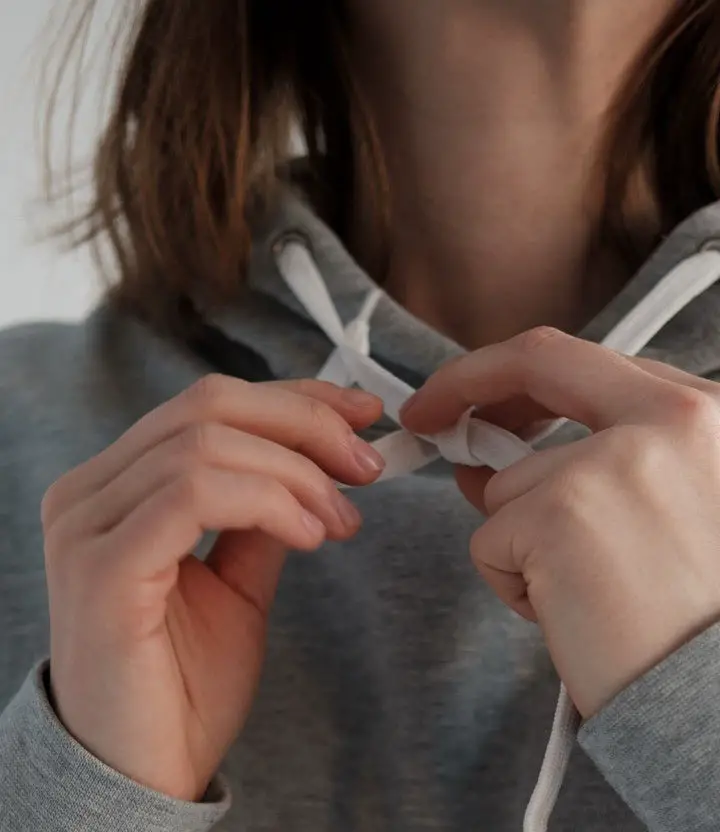 6 Easy Ways to Recover A Hoodie String