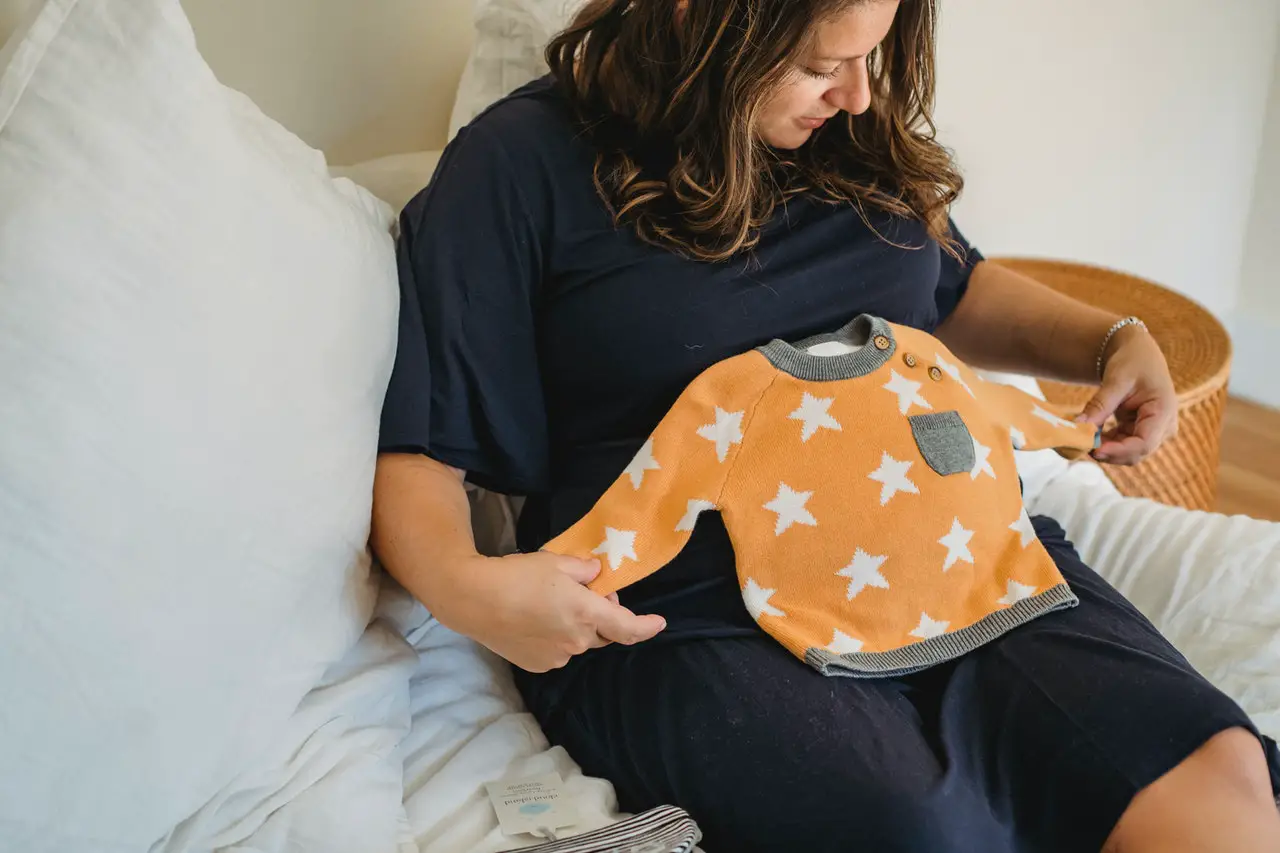 Maternity clothes vs. bigger sizes: What's the difference?