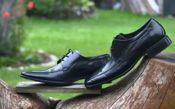 5 ways to prevent leather shoes from smelling