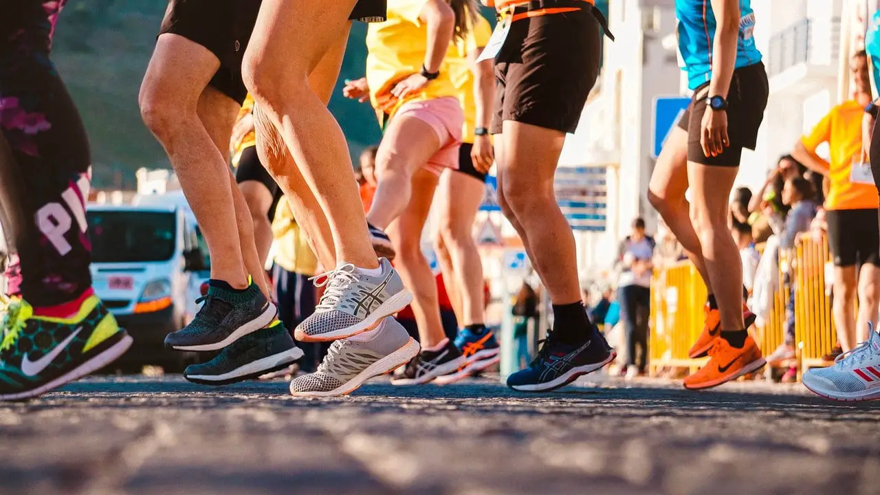 Sneakers vs running shoes? - What is the difference?